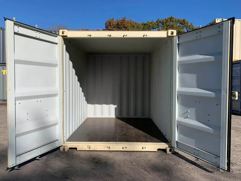 Semi-neuer See-/Lagercontainer, 3 m x 2,4 m x 2,6 m hoch – wind- und wasserdicht – BEIGE