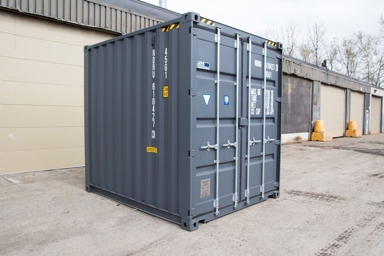 10-Fuß-High-Cube-Seecontainer, neuwertig.