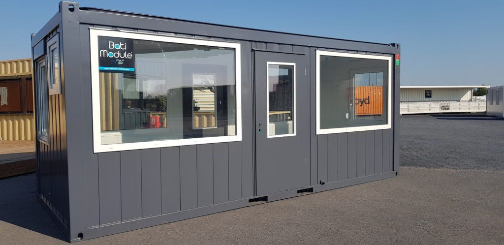 BATIMODULE Teilverglastes 6-Meter-Büro (4 Seiten)