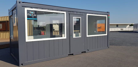 BATIMODULE Teilverglastes 6-Meter-Büro (4 Seiten)