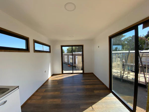MODULARES WALNUSSHÜTTE 18M²