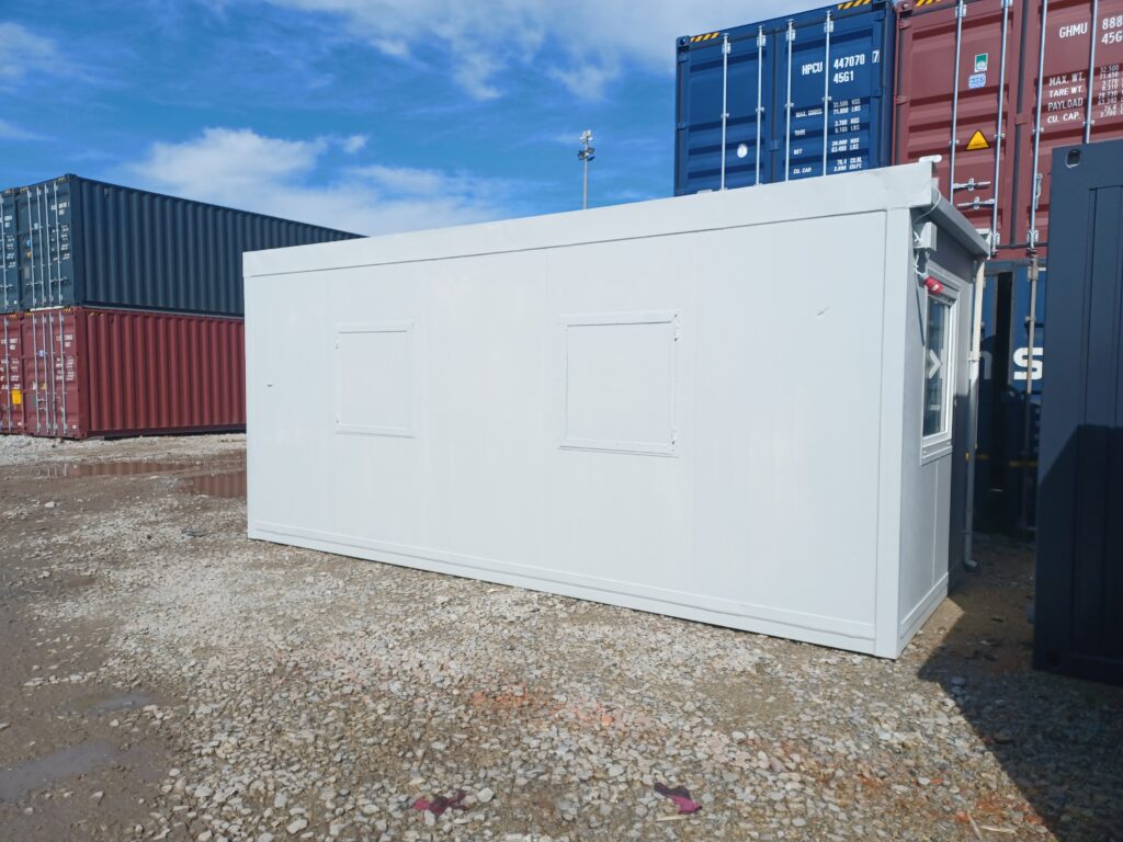 Container für Lebensmittelverkauf / Kasse / Verkauf / Sicherheit - Zwei Verkaufsschalter, Klimaanlage, 2,5 x 6