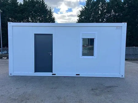 Standardbürocontainer mit Fenster