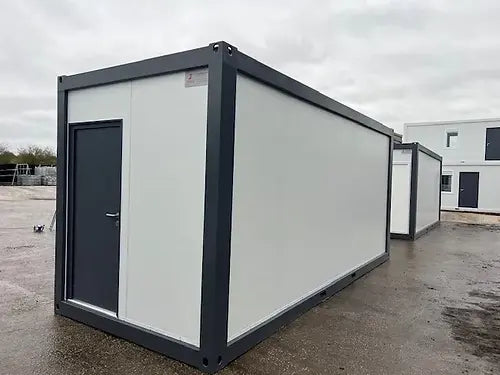 Standardbürocontainer mit 3 Fenstern