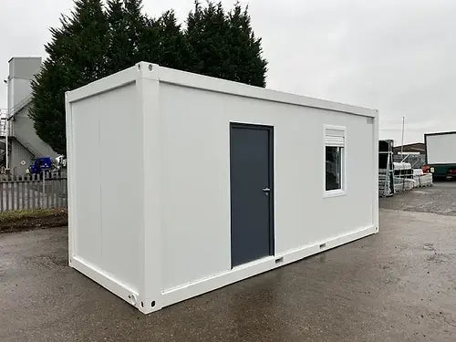 Standardbüro mit Bad/Abstellraum