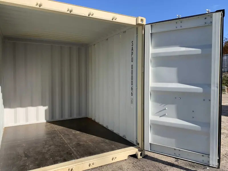 Semi-neuer See-/Lagercontainer, 3 m x 2,4 m x 2,6 m hoch – wind- und wasserdicht – BEIGE