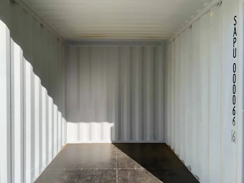 Semi-neuer See-/Lagercontainer, 3 m x 2,4 m x 2,6 m hoch – wind- und wasserdicht – BEIGE