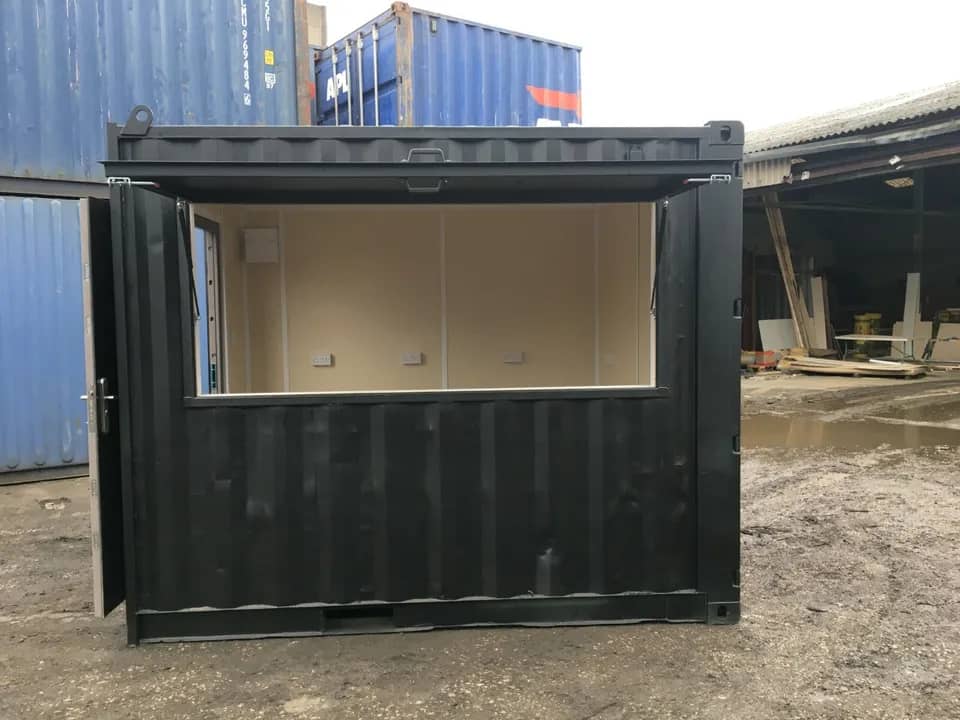 3m x 2,4m Überseecontainer für Speisen/Burger/Kaffee - Birmingham