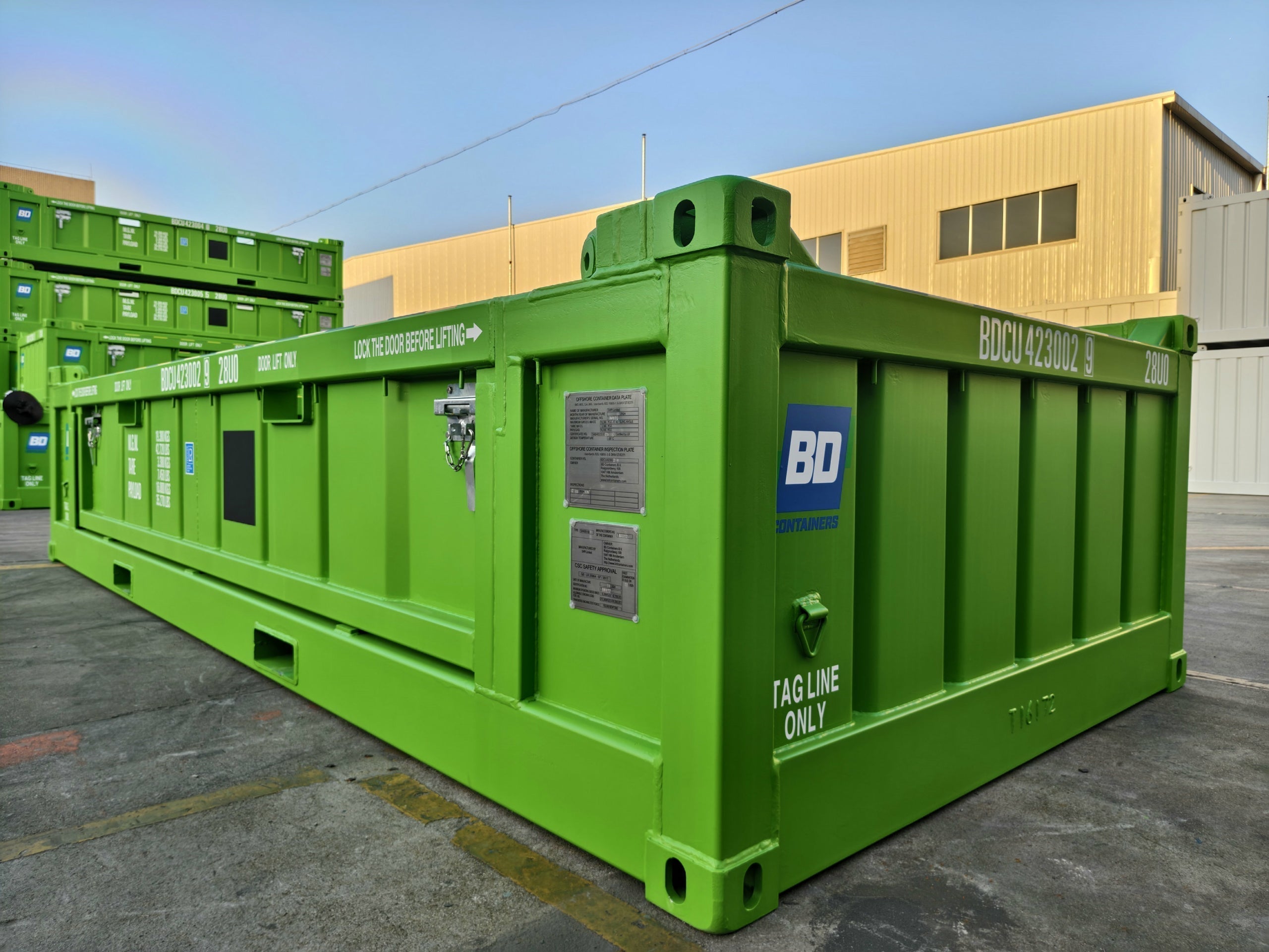 20-FUẞ-SEEWÜRFEL-CONTAINER MIT DNV 2.7-1 ZERTIFIZIERUNG UND HALBHOHEM OFFENEM DACH