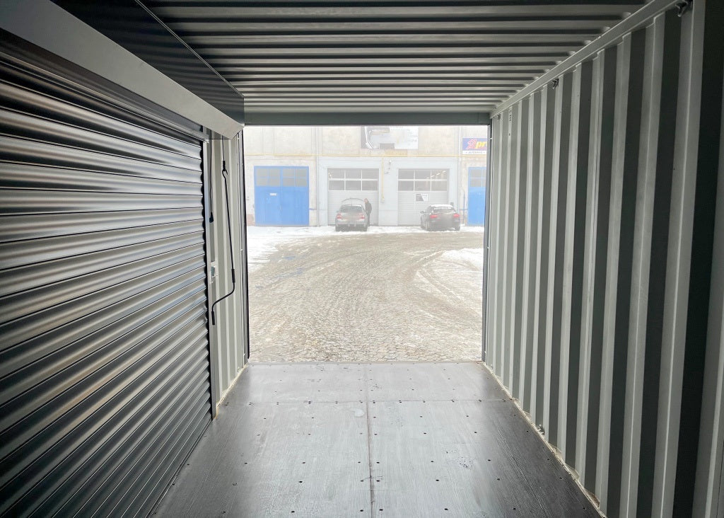 6-Meter-Container mit Rolltor und Eingangstür RAL 7016