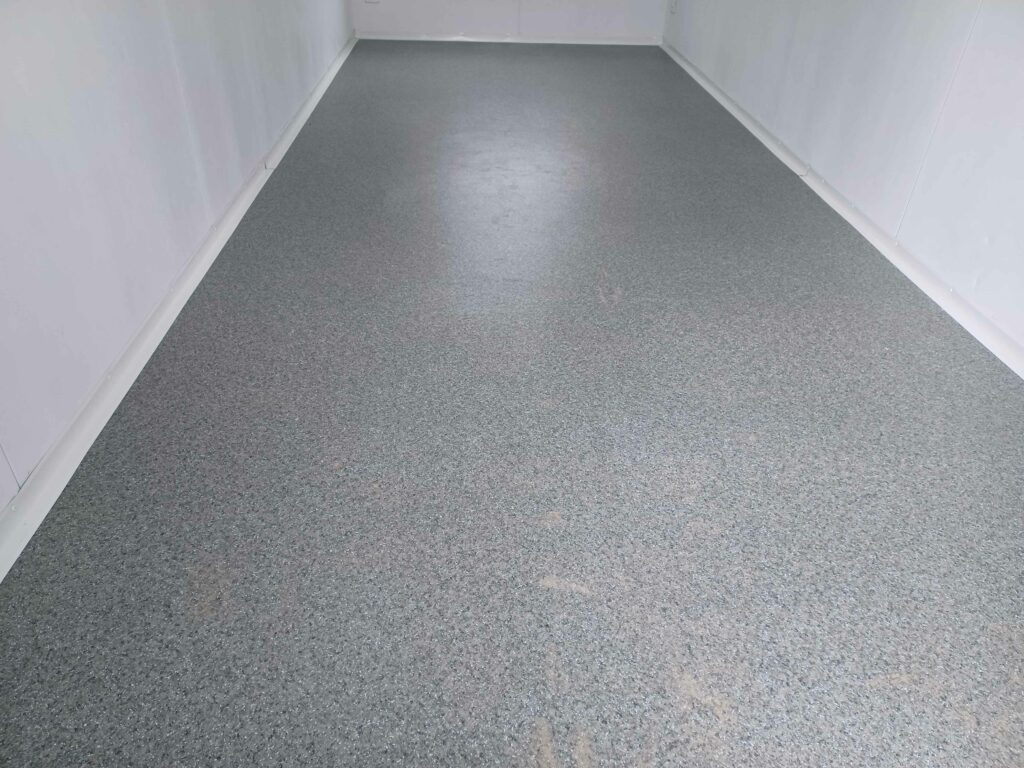 Container für Lebensmittelverkauf / Kasse / Verkauf / Sicherheit - Zwei Verkaufsschalter, Klimaanlage, 2,5 x 6