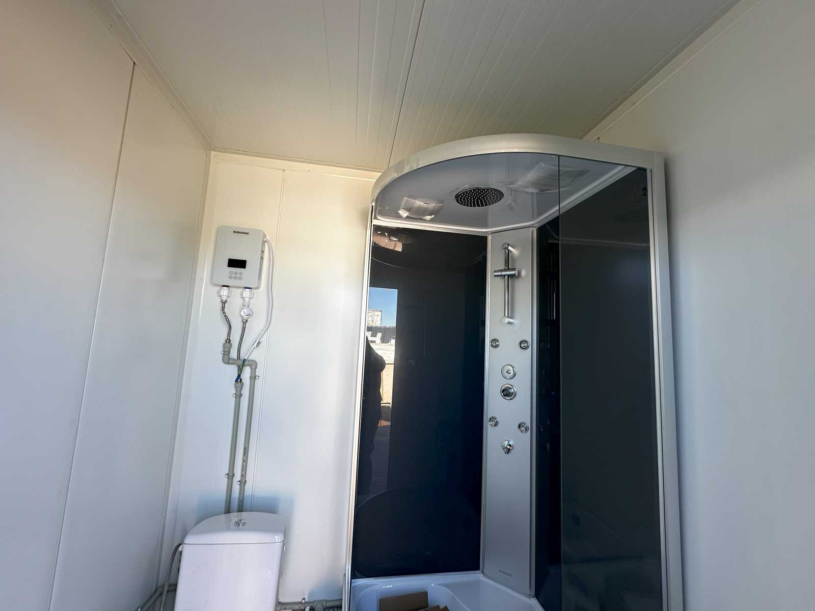 SANITÄRGEFÄSS, TOILETTE, DUSCHE, URINAL