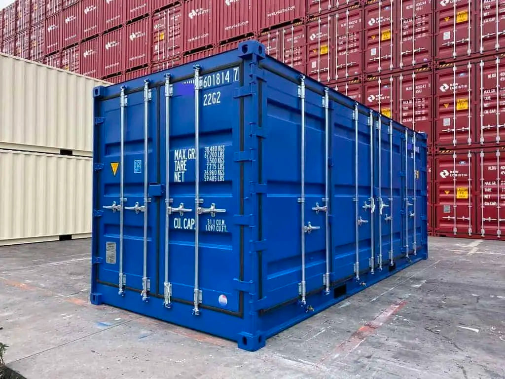 6-Meter-Container mit Seitenbeladung und Auffangwanne.
