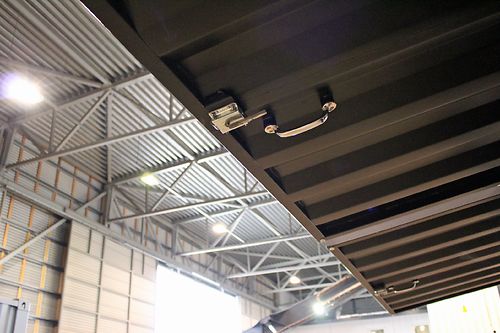 20-Fuß-Container (7,1 m) oder 6-Meter-Seecontainer, ausgestattet für die Nutzung als Bar/Café.