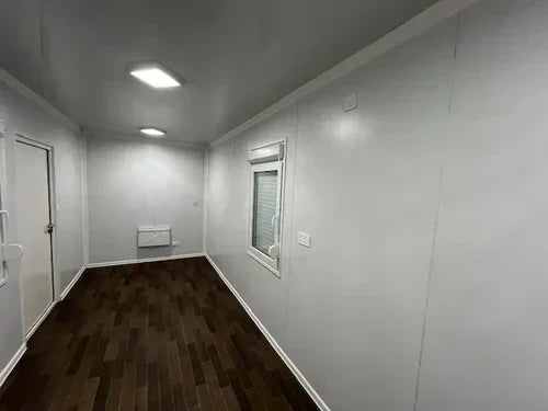 Standard-Bürocontainer mit mittiger Tür