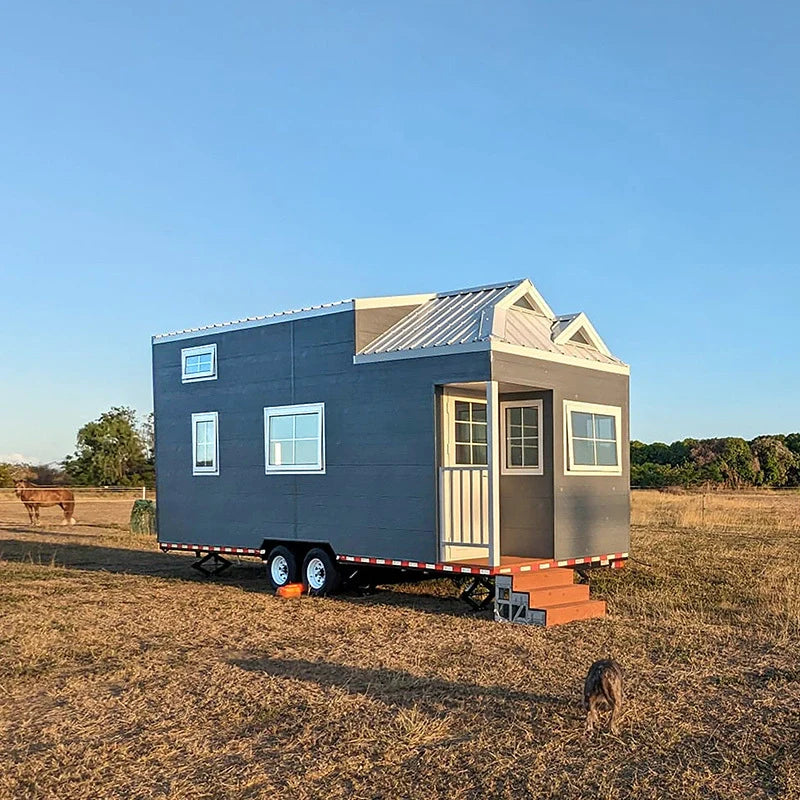 Modernes 2-Zimmer-Wohnmobil auf Rädern