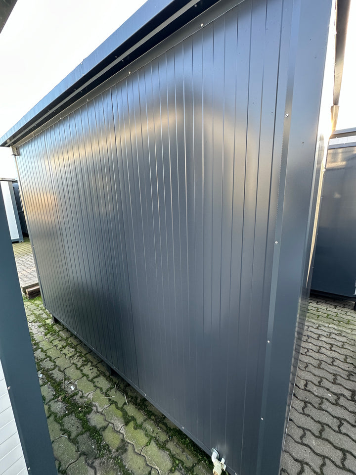 DOPPELTER SANITÄRCONTAINER 3,00 x 2,00 M