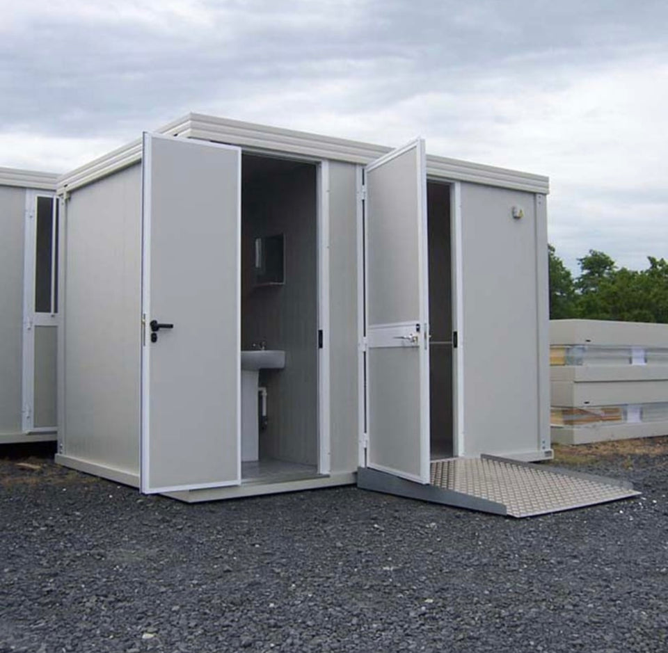 NEUES PMR-SANITAIRSET MIT PMR-WC, PMR-WASCHBECKEN, STANDARD-WC UND STANDARD-WASCHBECKEN